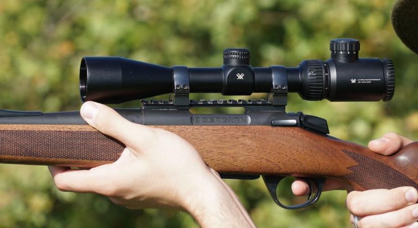 Lövések dördültek a Balatonnál, páncélozott járművekkel csaptak le a TEK-esek