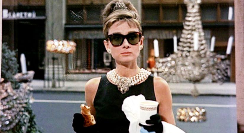 6 etikett szabály, amit egy igazán kifinomult nő nemcsak ismer, de alkalmaz is napjainkban