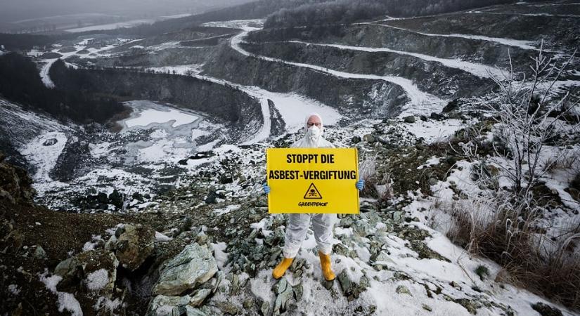 Súlyos azbesztveszély van itthon és Ausztriában – játszóterek és közterületek is érintettek