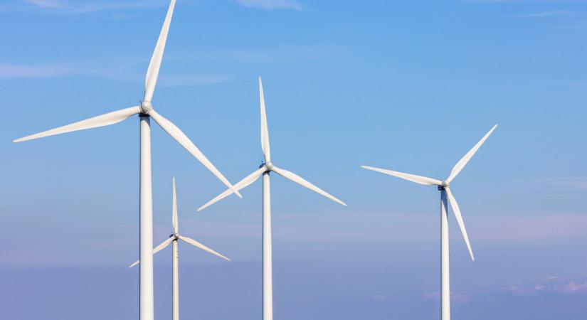 Bezzeg Ausztria: ott dübörög a szélenergia, nálunk most tanul repülni a szabályozás