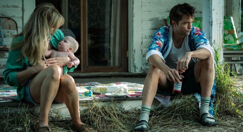 Ami van, széthull darabokra: ilyen lett Robert Pattinson és Jennifer Lawrence drámája