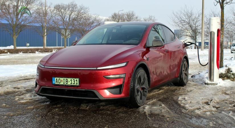 Megéri vánszorogni egy modern villanyautóval a kisebb fogyasztásért?