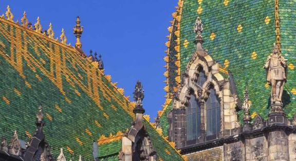 Nemzetközi szimpózium Budapesten a szecessziós építészet burkolóanyagainak szerepéről