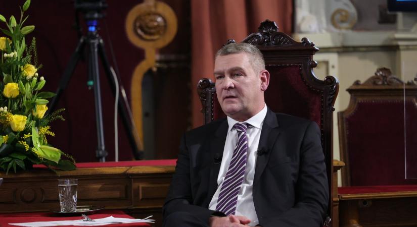 Botka: vállalni kell a dugókat – évekre elhúzódó hídfelújítás jön