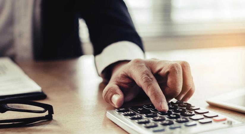 NAV-figyelmeztetés: közeleg a kötelező díjfizetés határideje