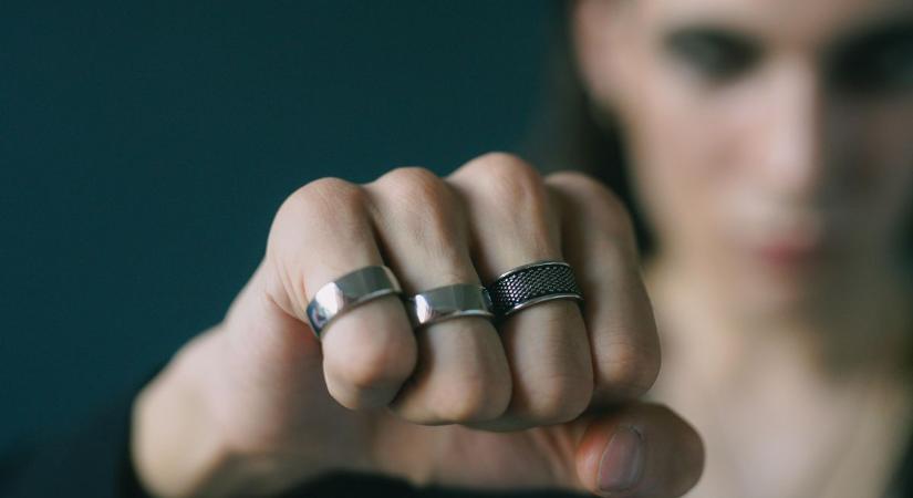 Agyba-főbe verte édesanyját egy nő Sárváron