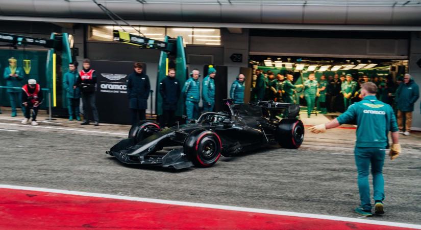 Új korszak kezdete: Stroll pályára vitte a Newey-féle Aston Martint, ezt mondta az első körök után