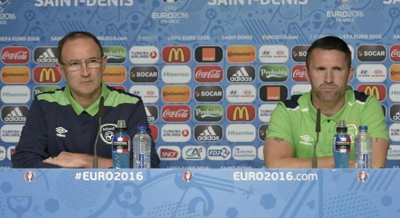 Hősként beszélnek Robbie Keane korábbi edzőjéről, aki magyar játékossal erősíthet a Fradi elleni párharc előtt