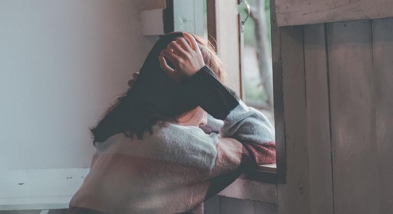 Elmondta az államfő, milyen veszélyek fenyegetik a tizenéveseket