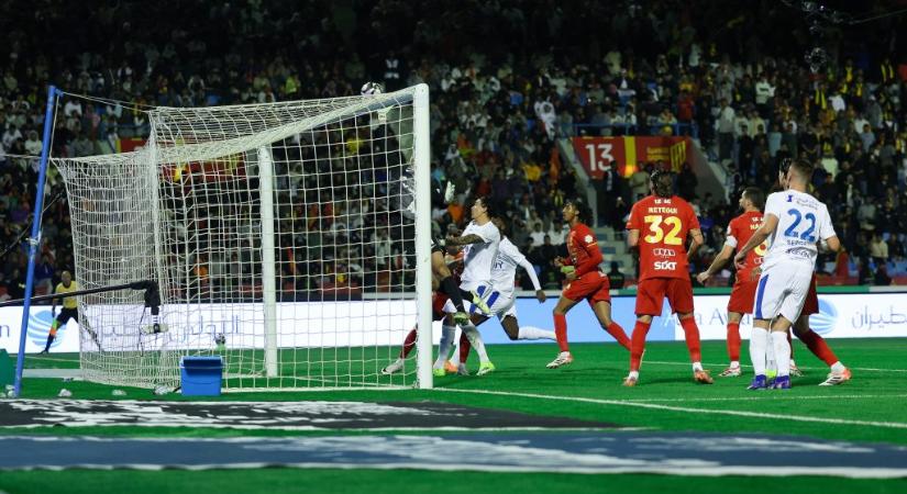 A Real Madrid kiszemeltje szögletből rúgott gólt