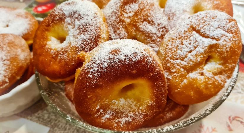 Csöröge vagy szalagos? Szavazzon a kedvenc farsangi fánkjára!