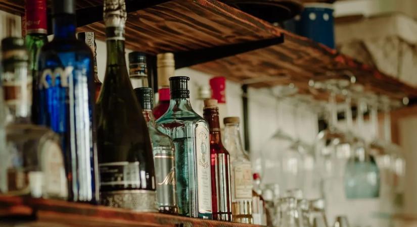 Koktél alapanyagok megbízható forrásból – egy korszerű italbolt kínálata