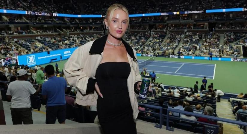 Őrült tempót diktál az amerikai sztárteniszező szuperszexi barátnője – galéria