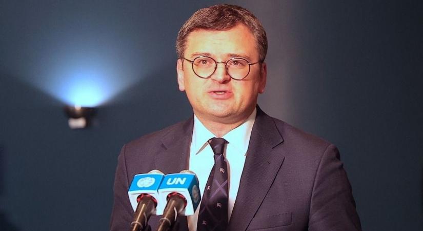 „Gyertyát gyújtunk Orbán bukásáért” – Ukrajna volt külügyminisztere a kormányváltásért imádkozik (VIDEÓ)