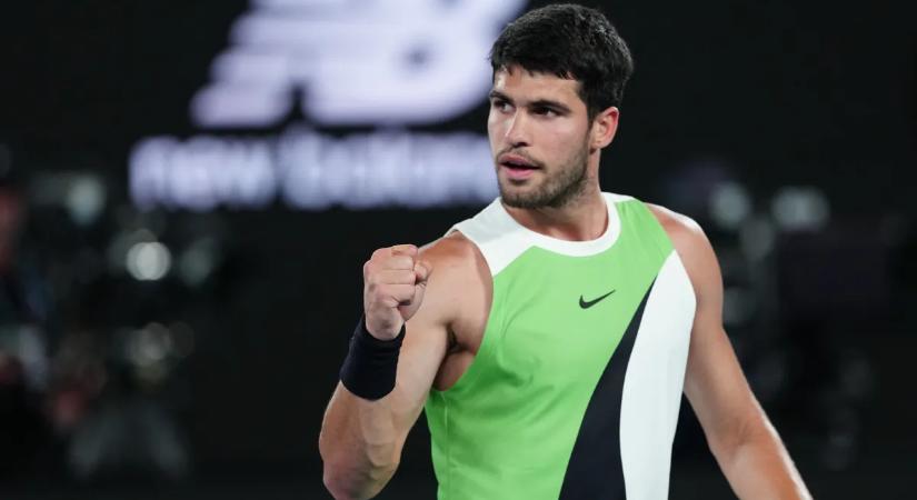 Öt és félórás dráma Melbourne-ben: Zverev kétszettes hátrányról visszajött a megsérülő Alcaraz ellen, mégis a spanyol jutott döntőbe