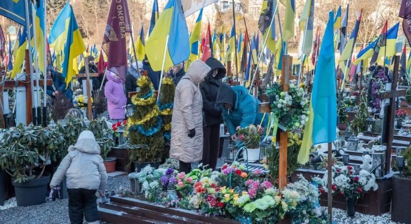 A legfiatalabbakat is a húsdarálóba küldi Zelenszkij – videó