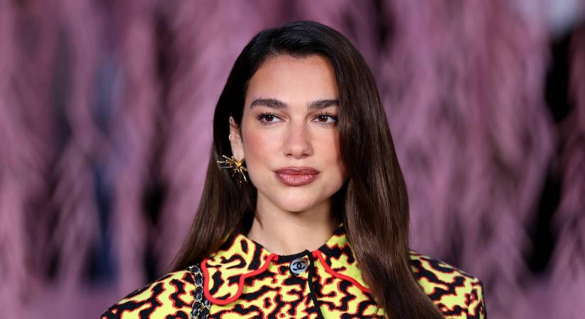 A párizsi divathét legstílusosabb hírességei: ezek voltak a legmerészebb szettek