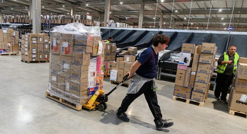 Az eMAG kamu kedvezmények és utánvétes hablatyolás miatt több száz milliós bírságot kapott