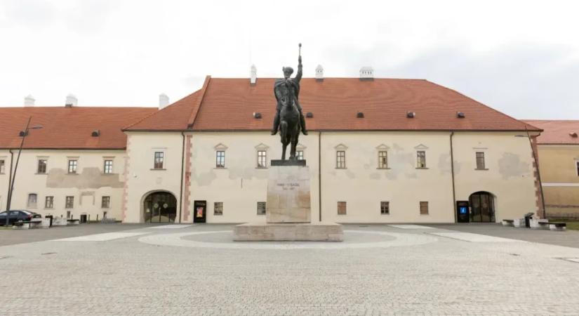 Magyarországi támogatás miatt robbant ki vita Gyulafehérváron, az AUR a pénz visszaküldését követelte