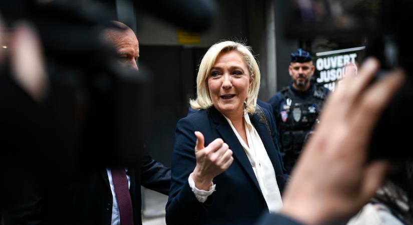 Visszavonulót fújnak a franciák, ez nagy győzelem lesz Marine Le Pennek