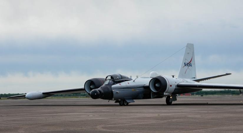 Lezuhant a NASA egyik repülőgépe, kivonták az Artemis-2 misszióból