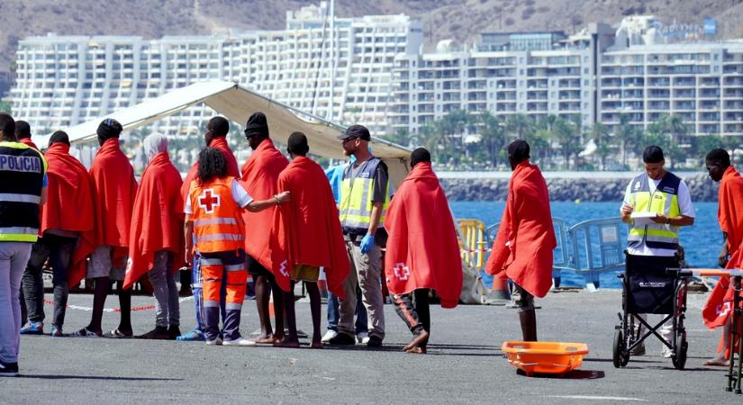 Spanyolországot most árasztják el migránsokkal, Brüsszel hallgat