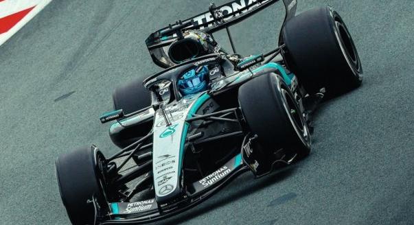 Mercedes: Bahreinben jöhetnek a beállítások