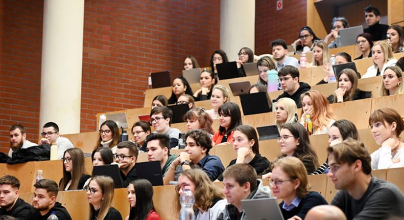 Az ország egyik vezető jogi képzőhelye működik a Debreceni Egyetemen