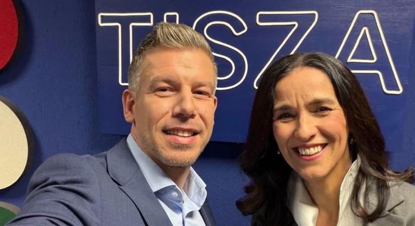 Összenő, ami összetartozik: „Slava Ukraini”-zve támogatta Orbán Anita és Bajnai Gordon Zelenszkij hazáját