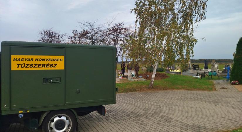 Több hazai és kárpátaljai iskolában bombariadót fújtak – megkezdték az evakuálást