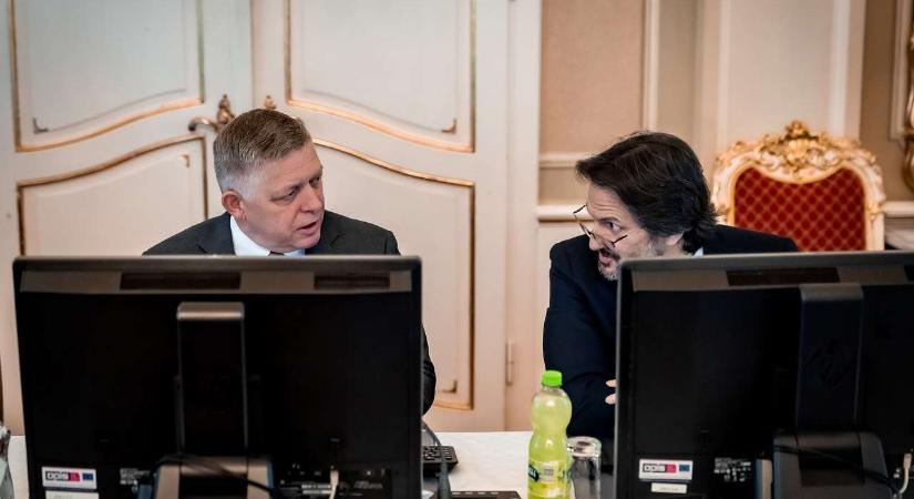 Zajos péntek: Bimbózik a Smer-Republika szerelem, Cigániková kiléphet az SaS-ből