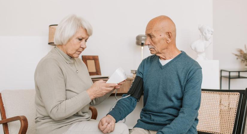 Nyugdíjelőleg: eláruljuk, mikor jogosult rá valaki