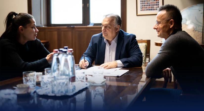 Szijjártó Péterrel egyeztetett Orbán Viktor - Fotó