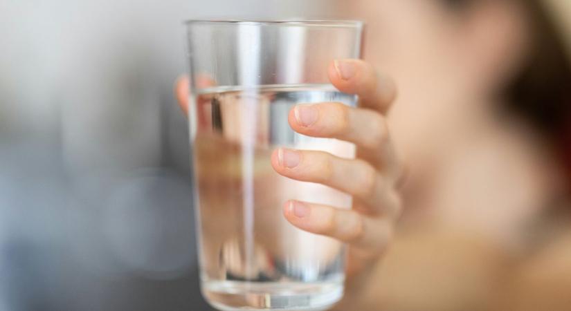 Azok, akik elegendő vizet isznak, nagyobb valószínűséggel maradnak karcsúak