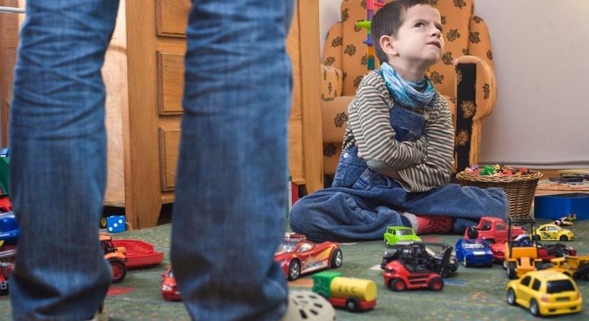 Kínszenvedés vagy pihenés? Háborognak a szülők, vége lehet a kötelező alvásnak az óvodákban