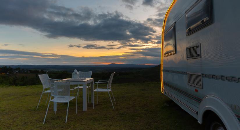 „Mindent eladtam, hogy egy lakókocsiban élhessek. Egészségesebb vagyok, mint valaha”