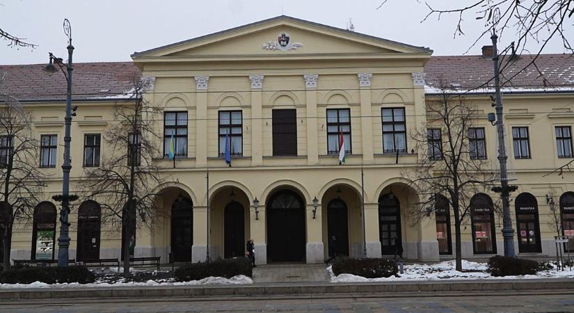 Debrecen önkormányzata a leghatározottabban elítél minden fenyegetést az oktatási intézményei felé