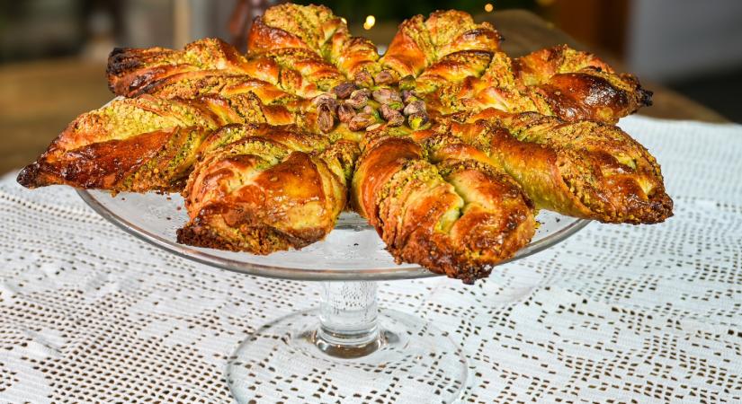 Pisztáciás csillagkalács