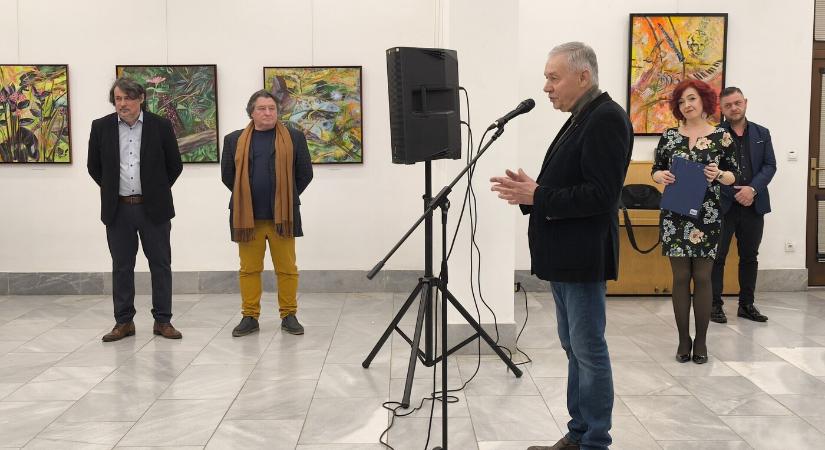 Mikóczy Dénes kiállítása a Csallóközi Múzeumban: „Életigénylő szemlélet és az erények világa” (GALÉRIA)