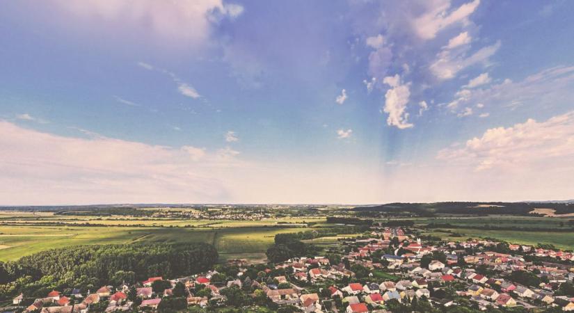 Vadonatúj út segíti az ipari fejlődést és a lakók biztonságát