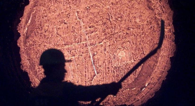 Hónapokon át nem kaptak fizetést a dolgozók, most eladja Románia legnagyobb acélművét a Dunaferrt megvásárló Liberty Steel