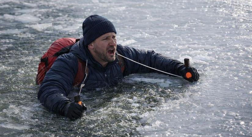 Három perc a túlélésért – így menekülhetsz meg, ha beszakad alattad a jég