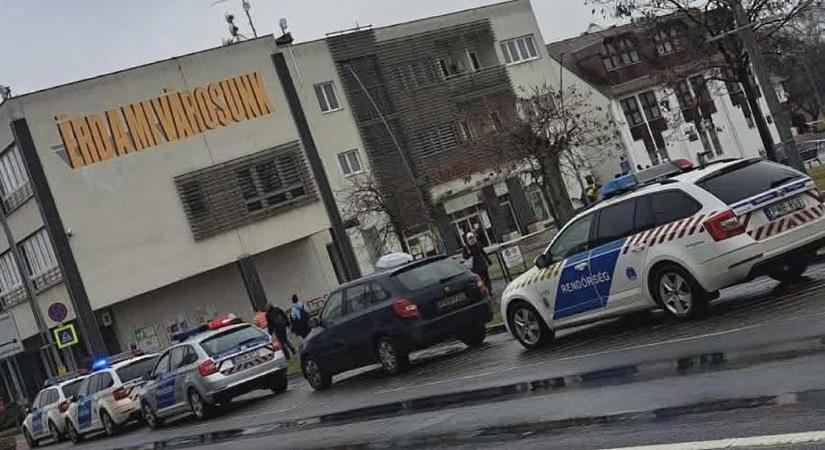 Bombariadó van az érdi városházán, megfenyegették az ukrán nemzetiségi önkormányzatot