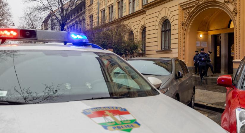 Ukrán nyelvű bombafenyegetést kapott hét iskola és kilenc közintézmény