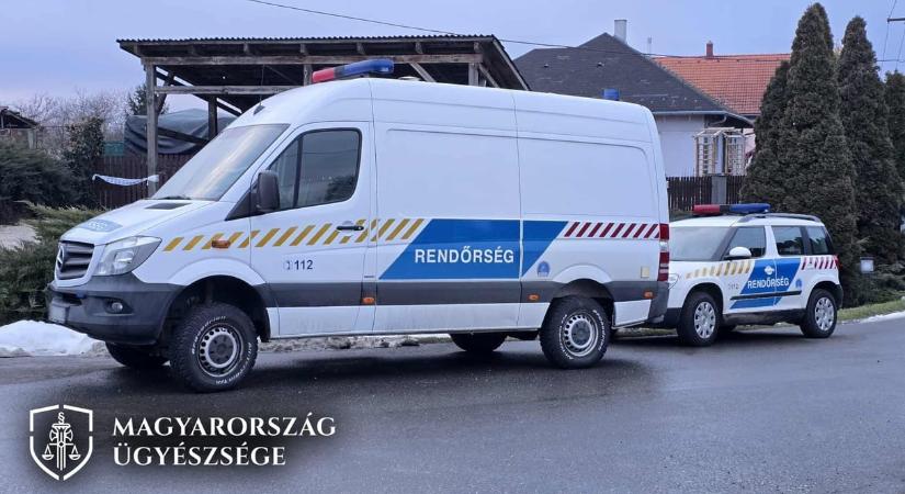Pacsai gyilkosság: illegálisan tartott fegyvereket találtak a rendőrök a gyanúsítottnál
