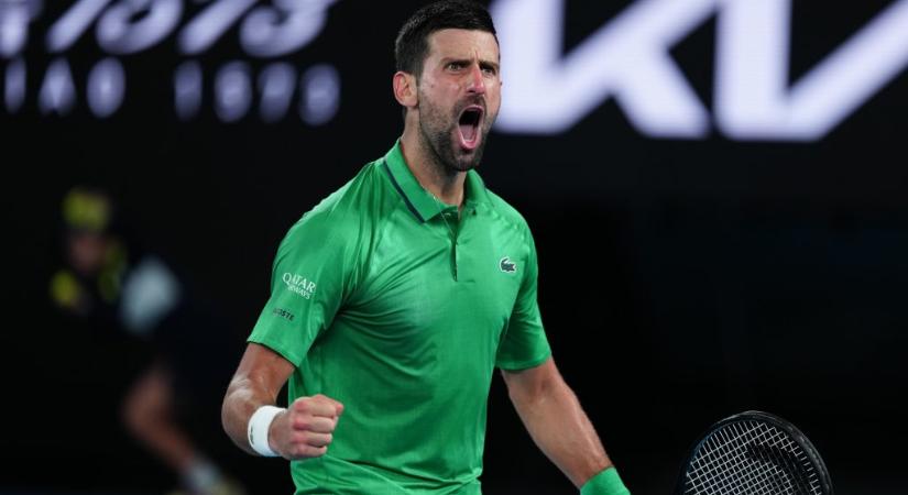 Djokovic-csoda az Australian Openen: a Sinnert legyőző rekordbajnok lesz Alcaraz ellenfele a döntőben