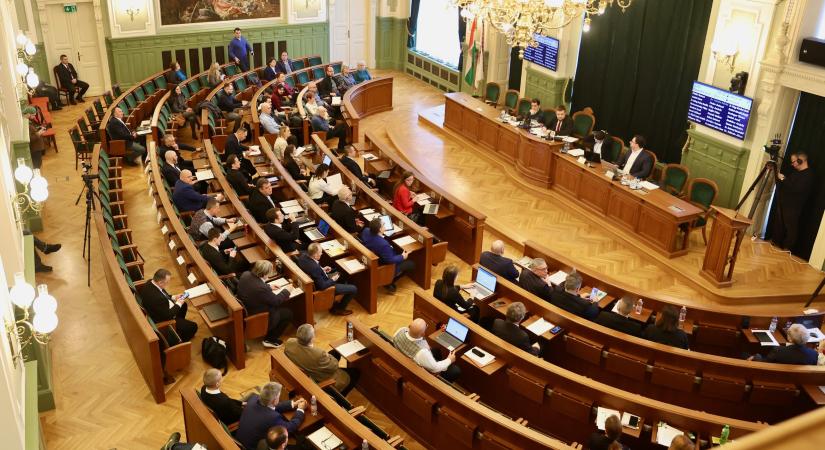 FIDESZ-KDNP: “Megfutamodott a polgármester az elszámoltatás elől”