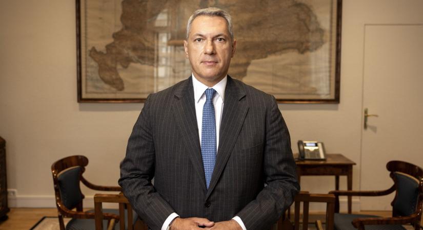 Szavakból bumeráng