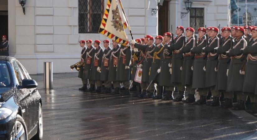 Sorsdöntő népszavazás jöhet Ausztriában