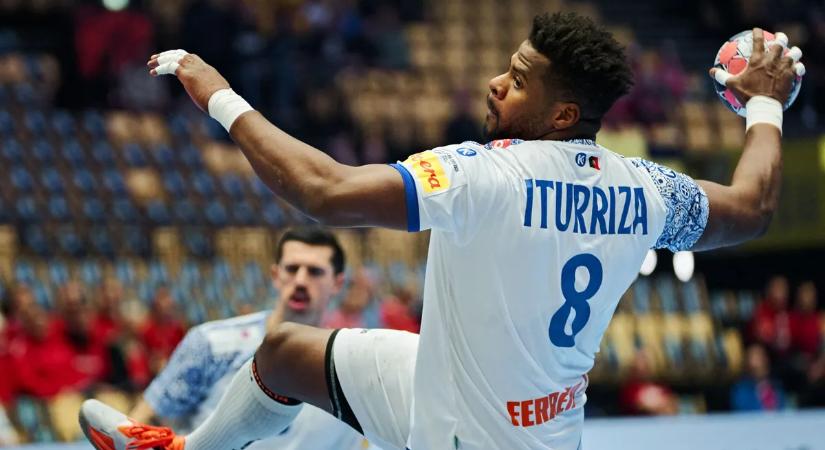 A portugál kapus hova emelte a lábát a svéd hetesnél?! – videó